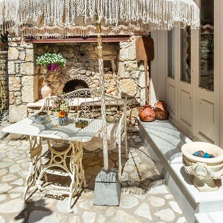 Katouna Pavezzo Country Retreat 아파트 호텔 외부 사진