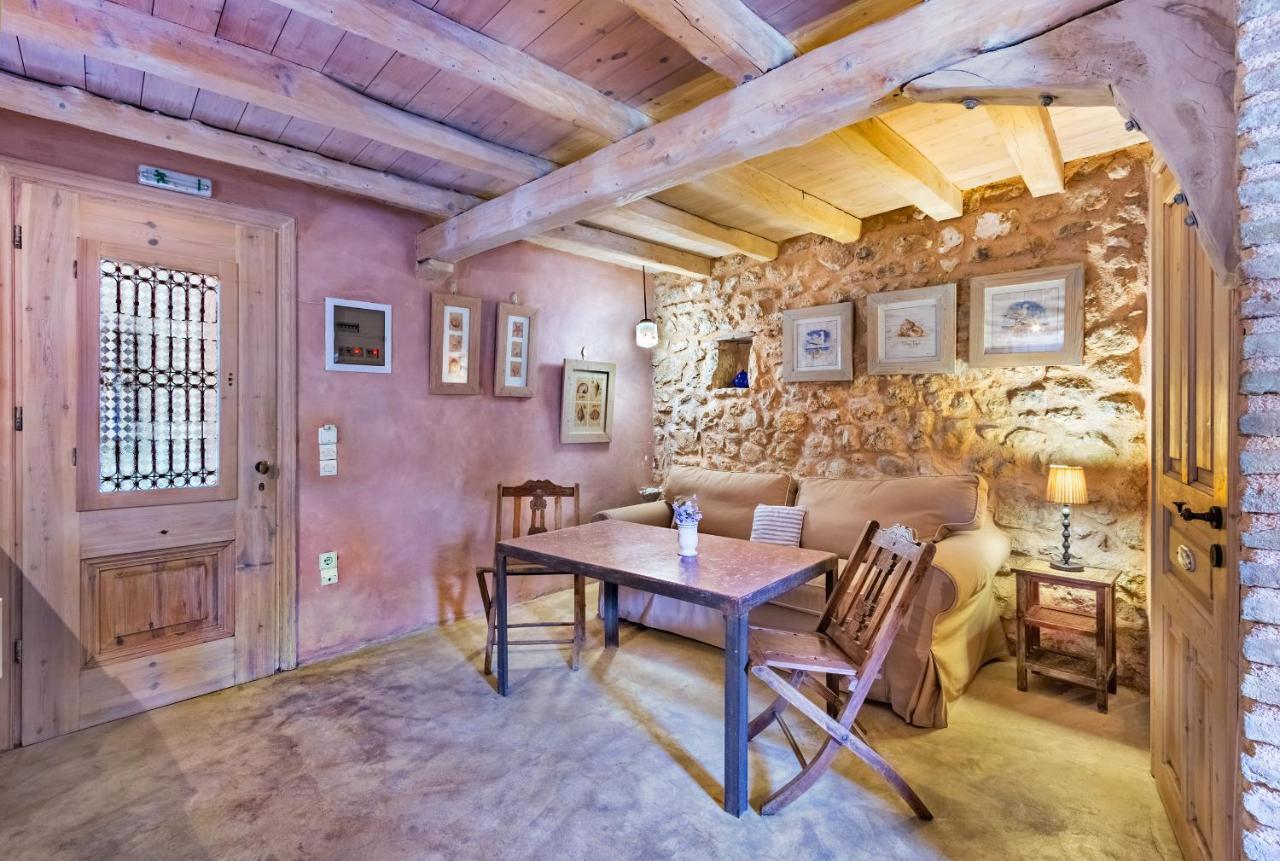 Katouna Pavezzo Country Retreat 아파트 호텔 외부 사진