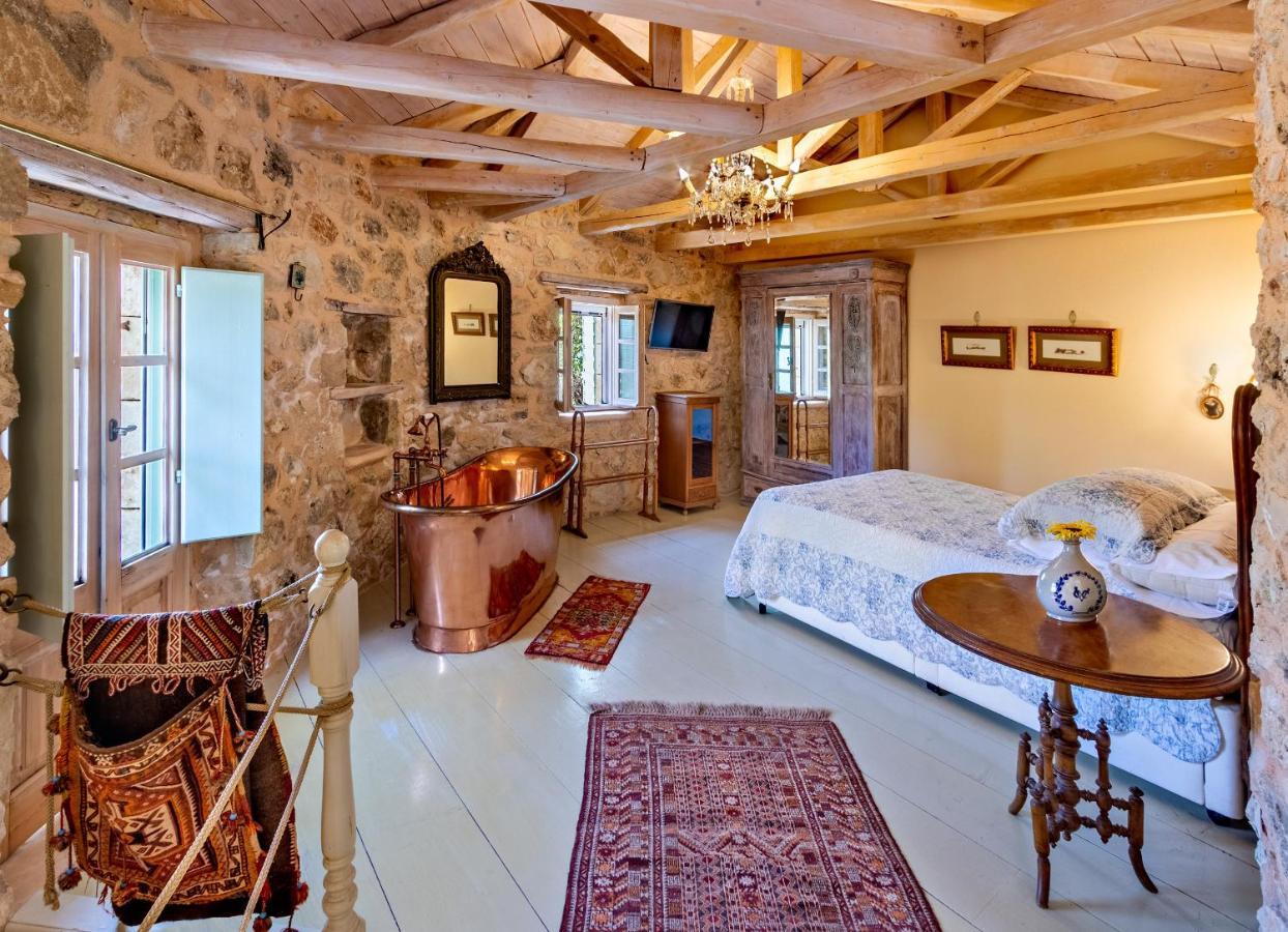 Katouna Pavezzo Country Retreat 아파트 호텔 외부 사진
