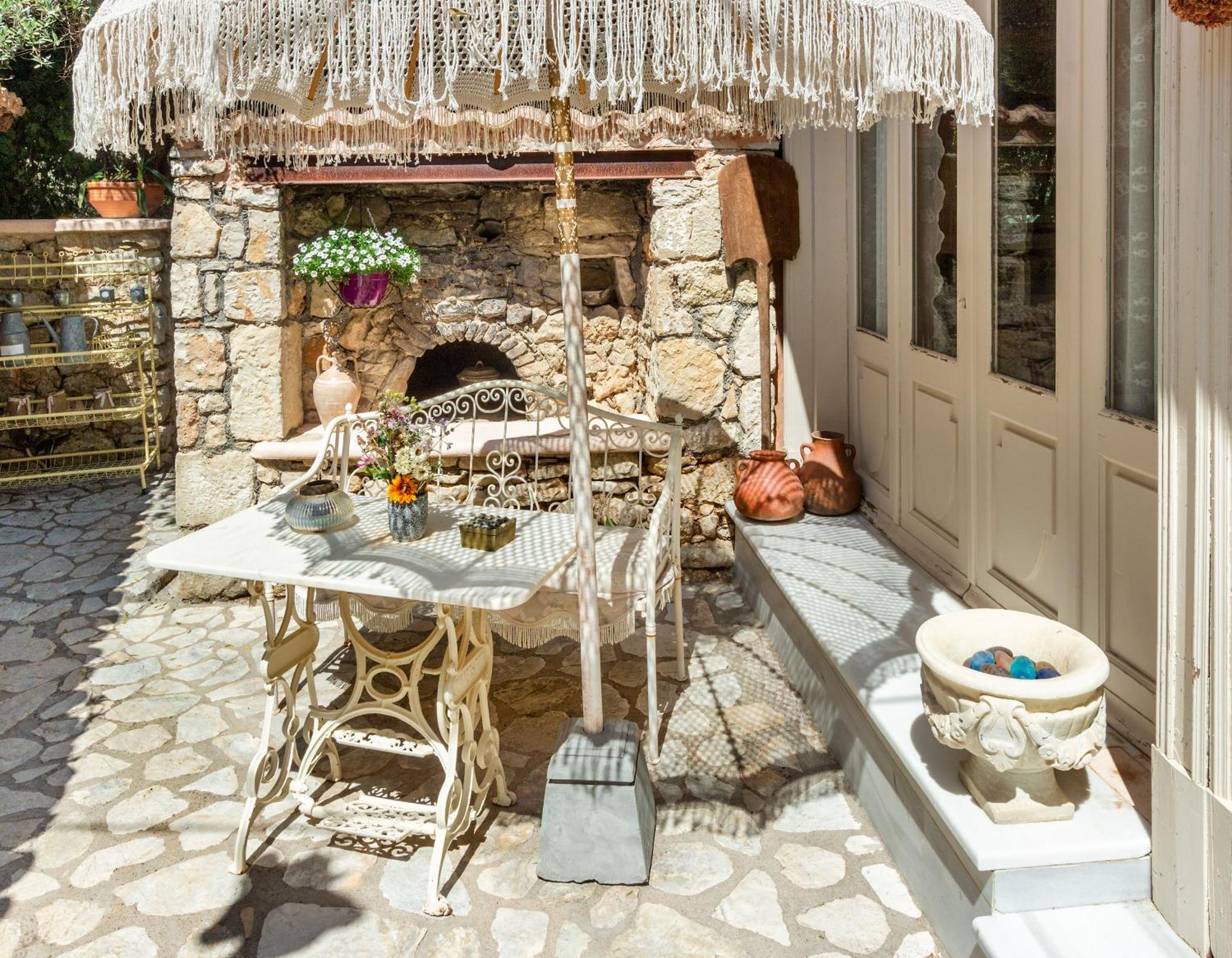 Katouna Pavezzo Country Retreat 아파트 호텔 외부 사진