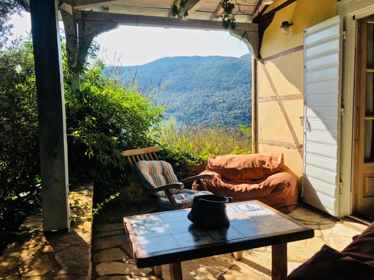 Katouna Pavezzo Country Retreat 아파트 호텔 외부 사진
